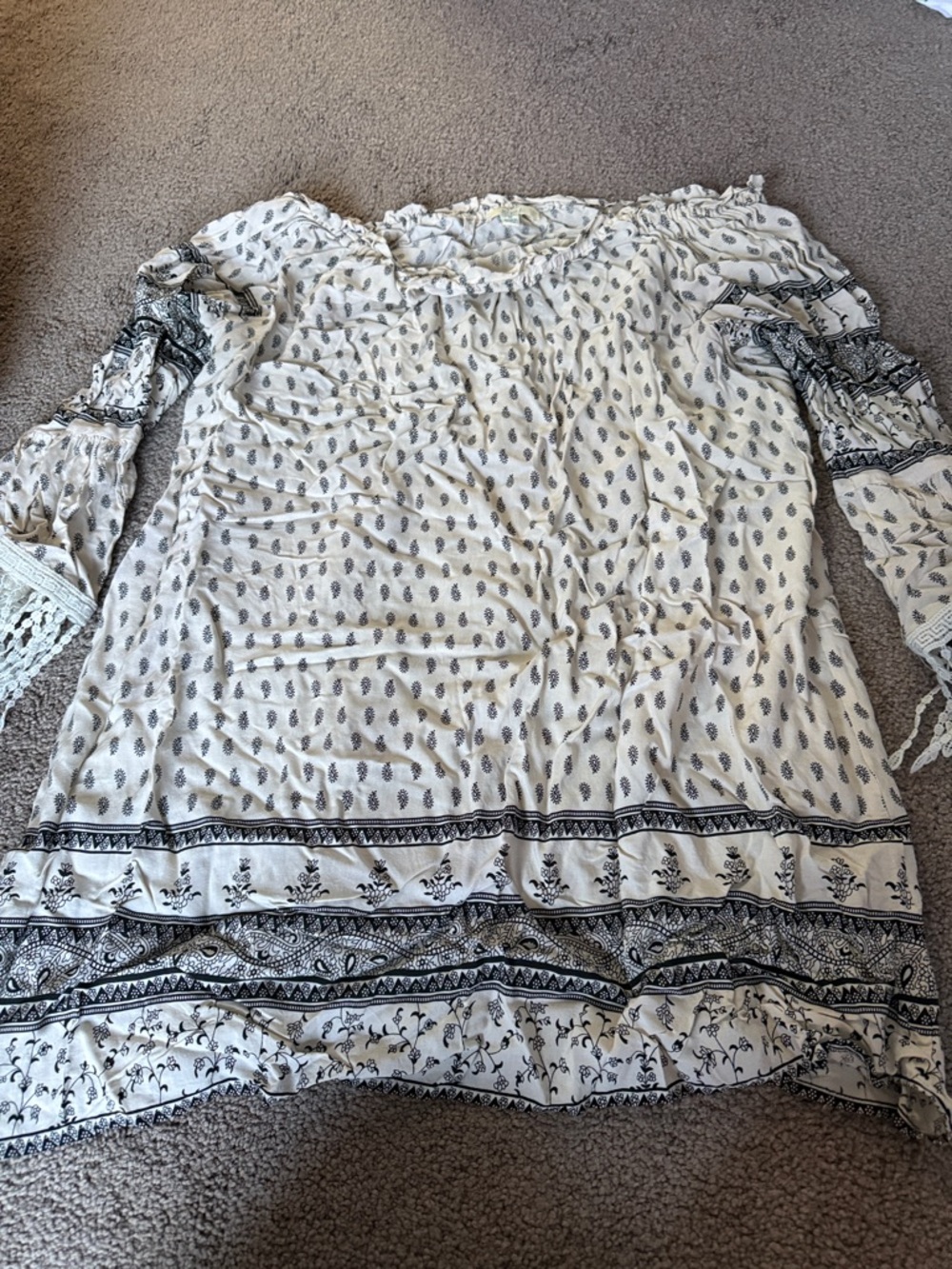 Boho Off-Shoulder Peasant dress in Cream and Black